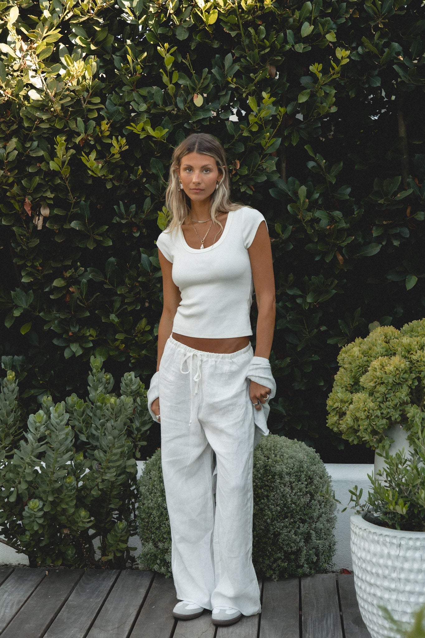Capri Linen Drawstring Pants
