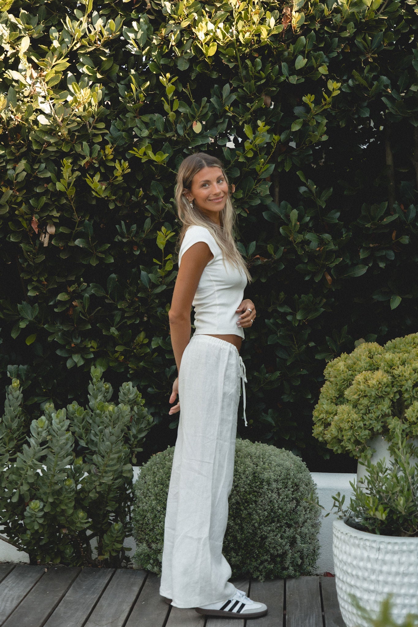 Capri Linen Drawstring Pants