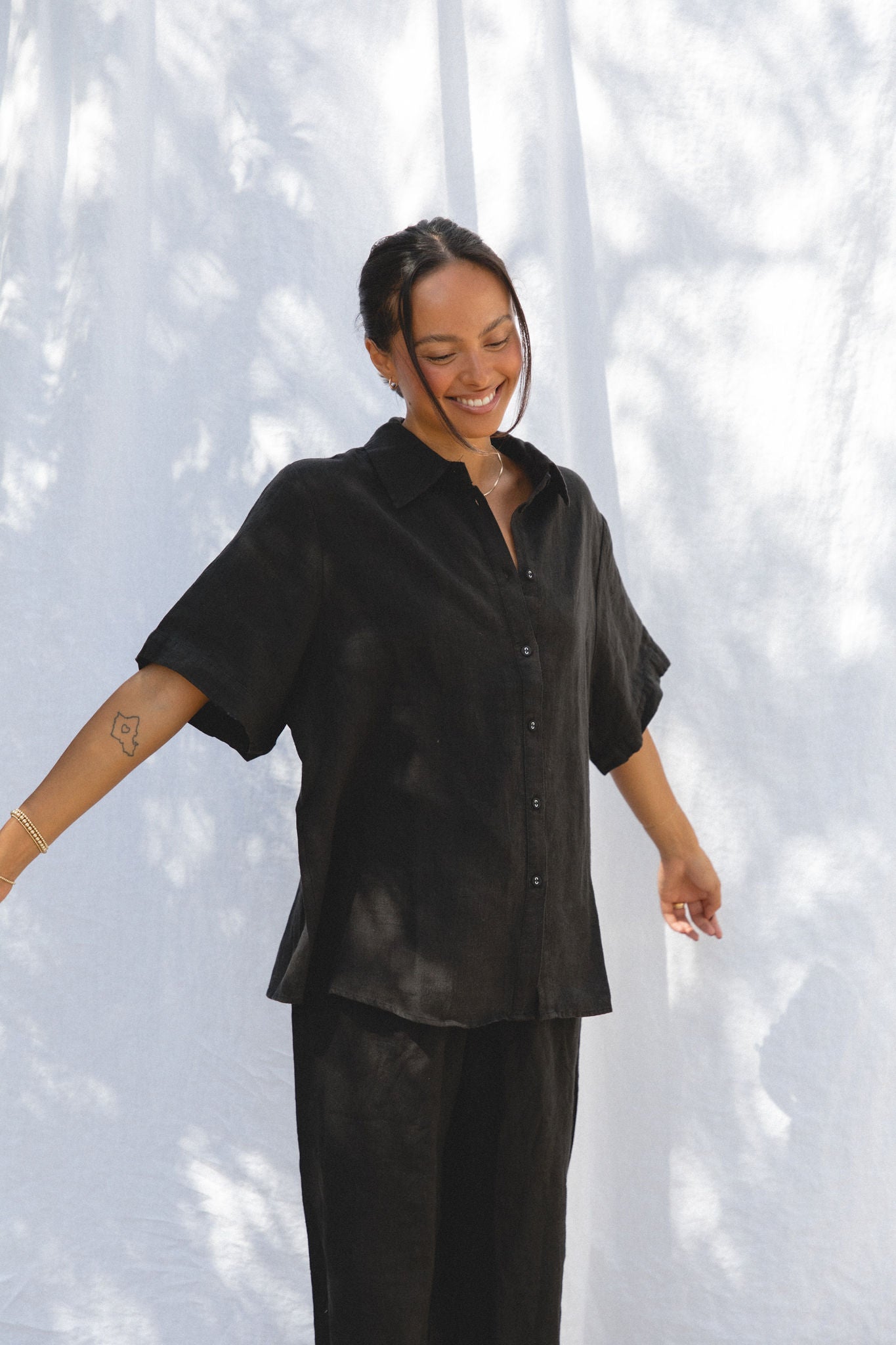 Capri Linen Short Sleeve Button Top